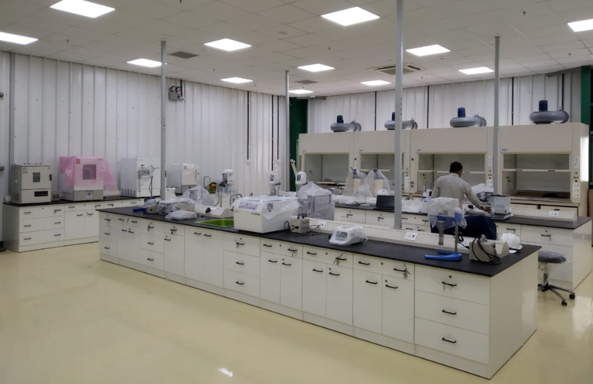 Enhance the Life of Laboratory Furniture